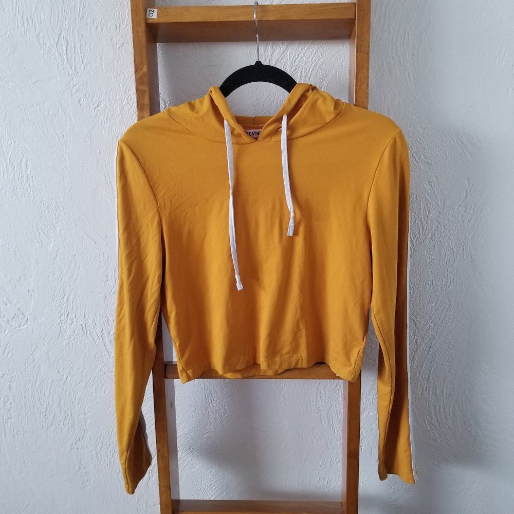 Cropped Hooded Pull over